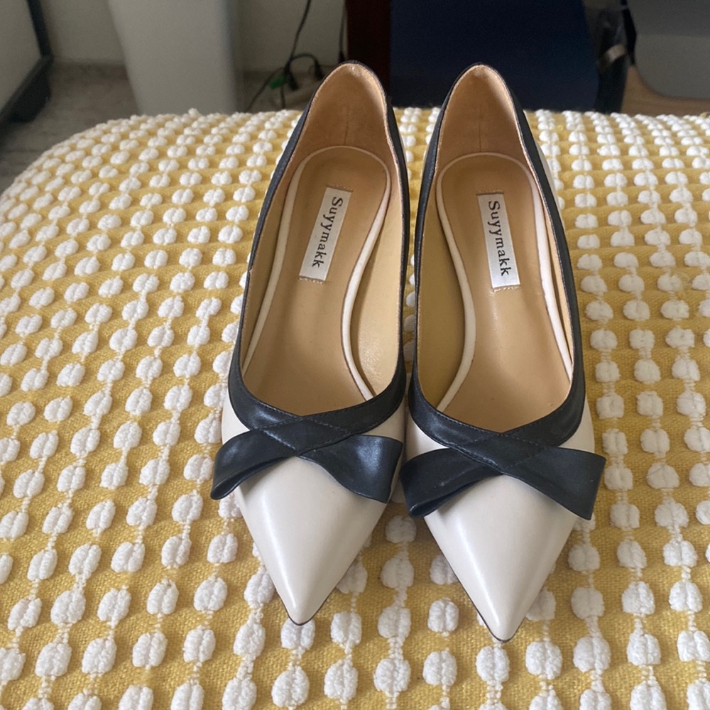 Size 4.5 white and black heel pumps